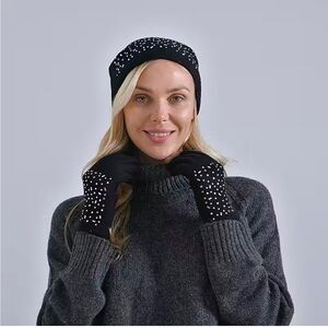 Black rhinestone Cashm hat & glove set